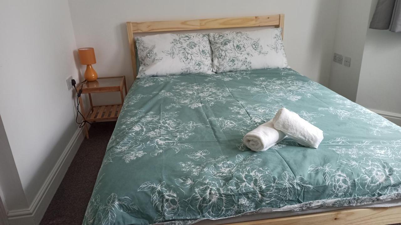 Bright, Chilled Ensuite Db Room In A Shared Flat! London Eksteriør bilde