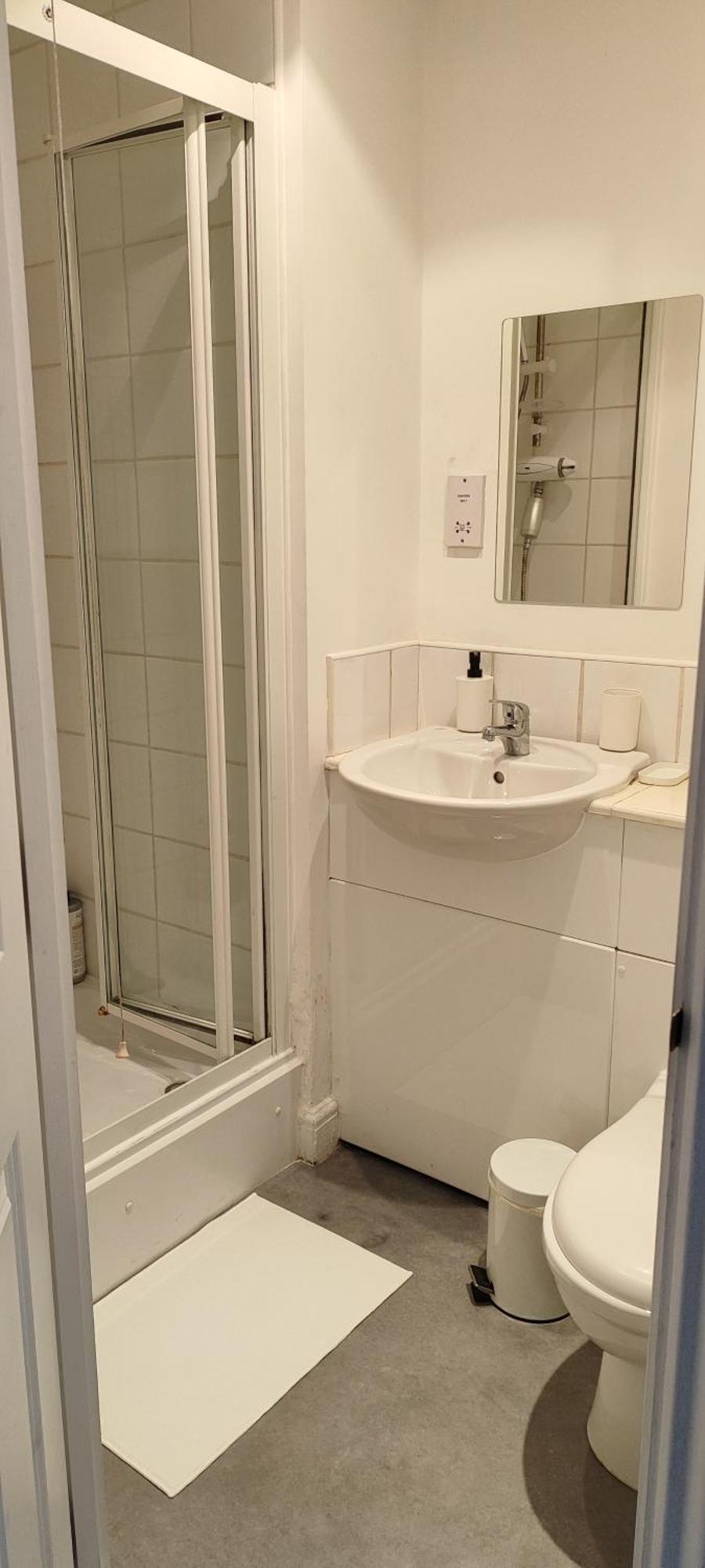 Bright, Chilled Ensuite Db Room In A Shared Flat! London Rom bilde